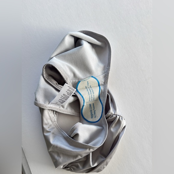 Good American Good Waist Ruched Bikini Bottom, New With Tags, Silver - Picture 9 of 10